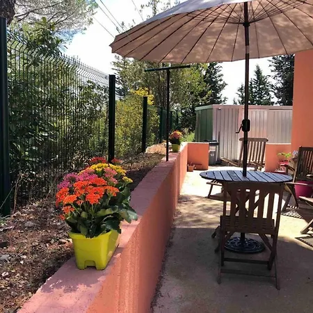 Moderne Mini Maison En France Lezignan-Corbieres